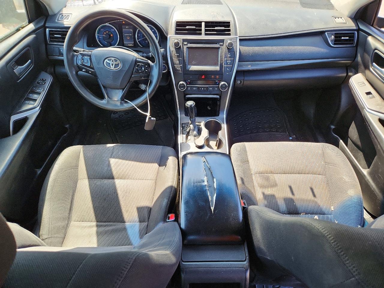 TOYOTA CAMRY HYBRID 2017 — 8