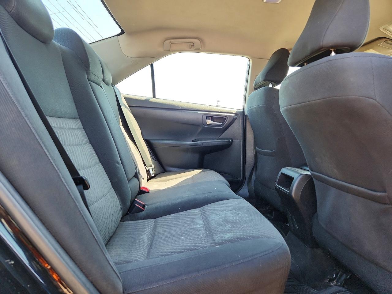 TOYOTA CAMRY HYBRID 2017 — 10