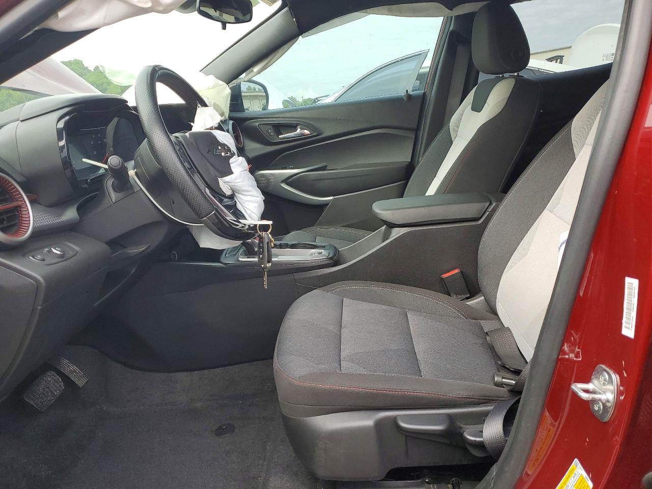 CHEVROLET TRAX 2025 — 7