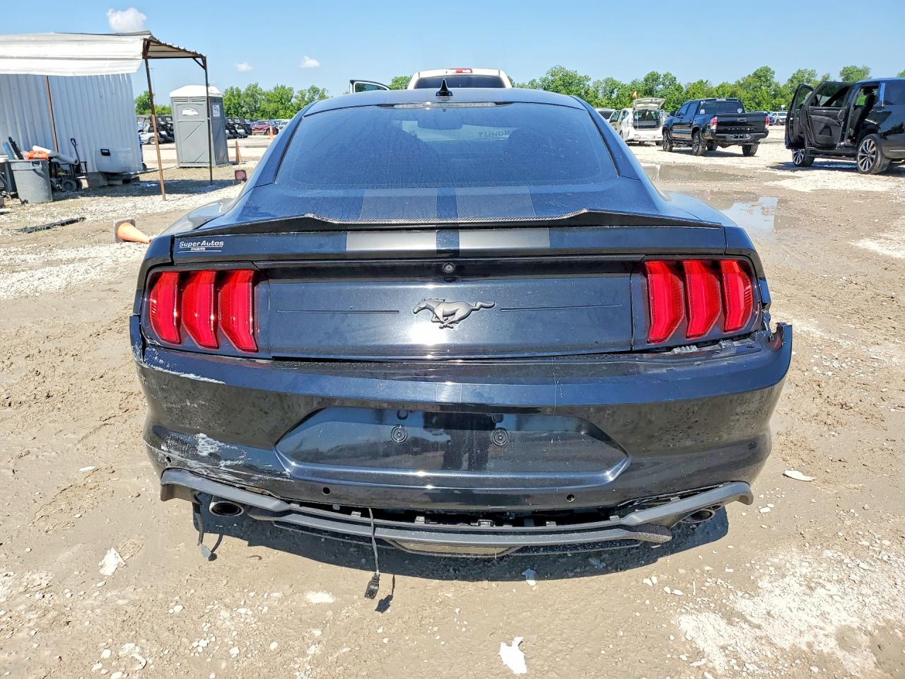 FORD MUSTANG 2020 — 6