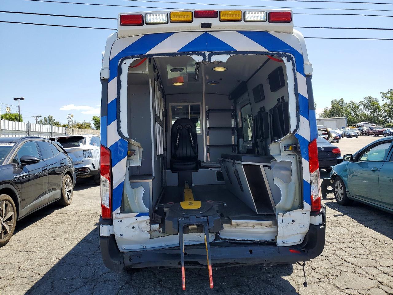 FORD TRANSIT 2023 — 6
