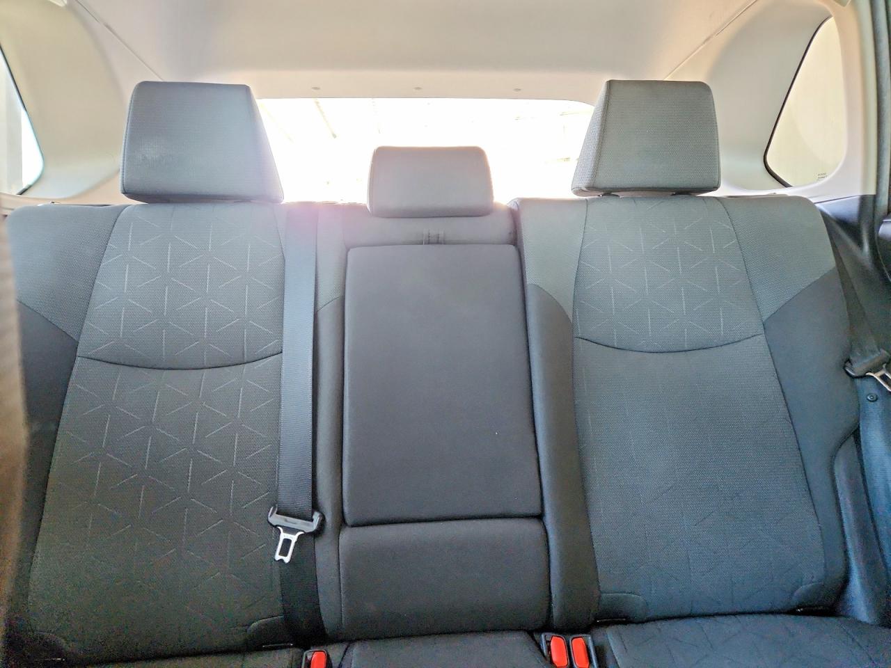 TOYOTA RAV4 2022 — 10