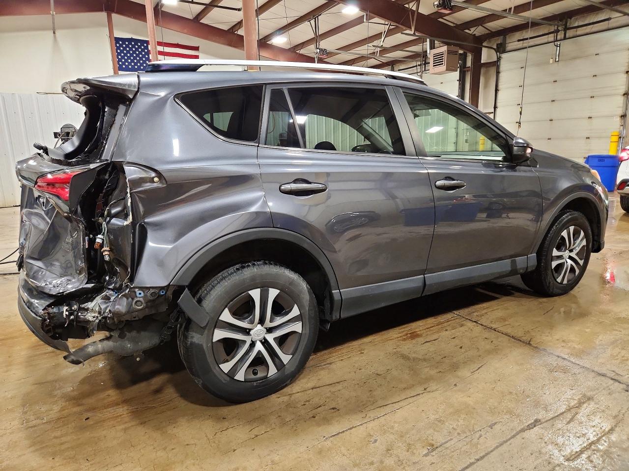 TOYOTA RAV4 2016 — 3