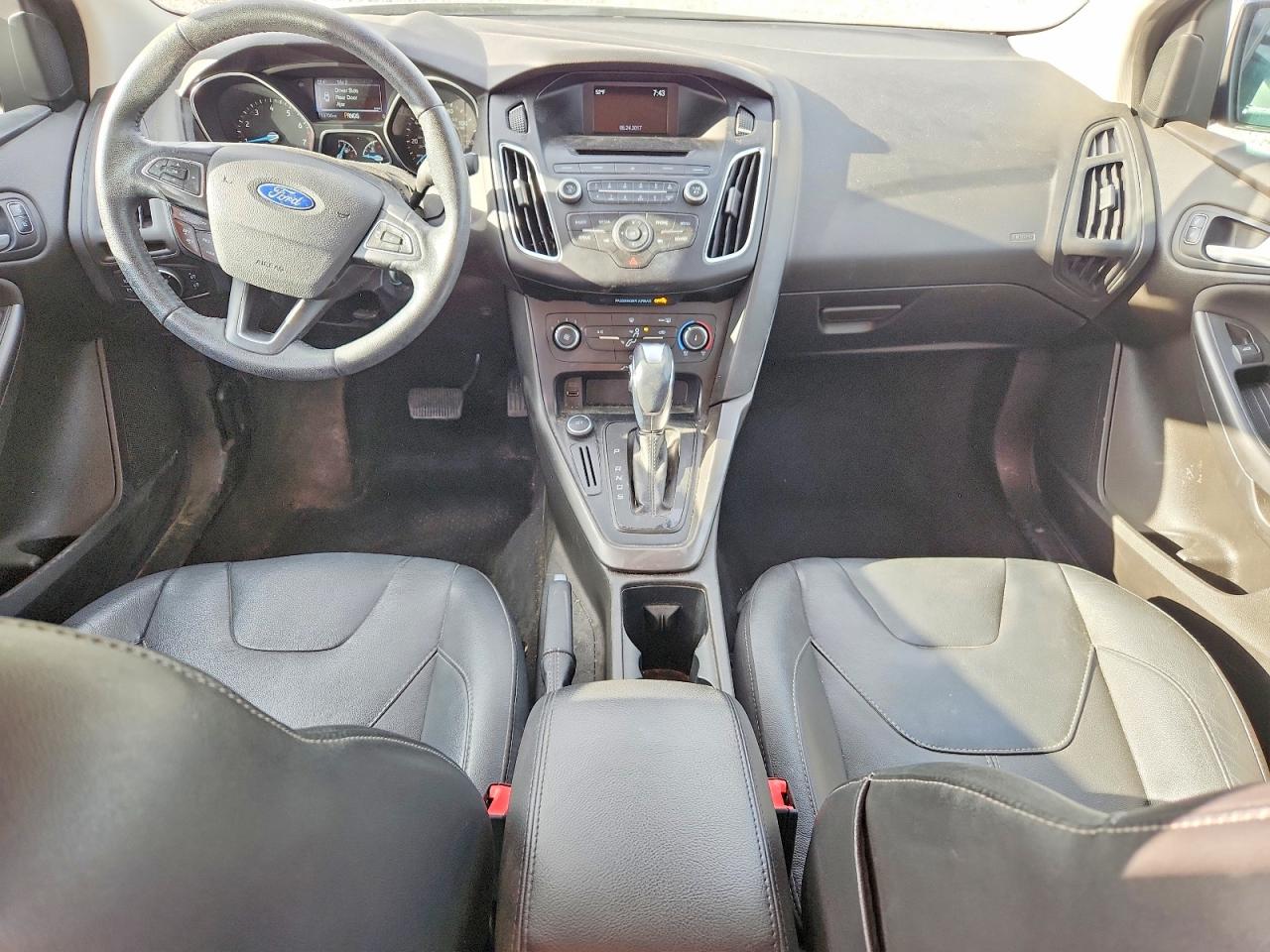FORD FOCUS 2016 — 8