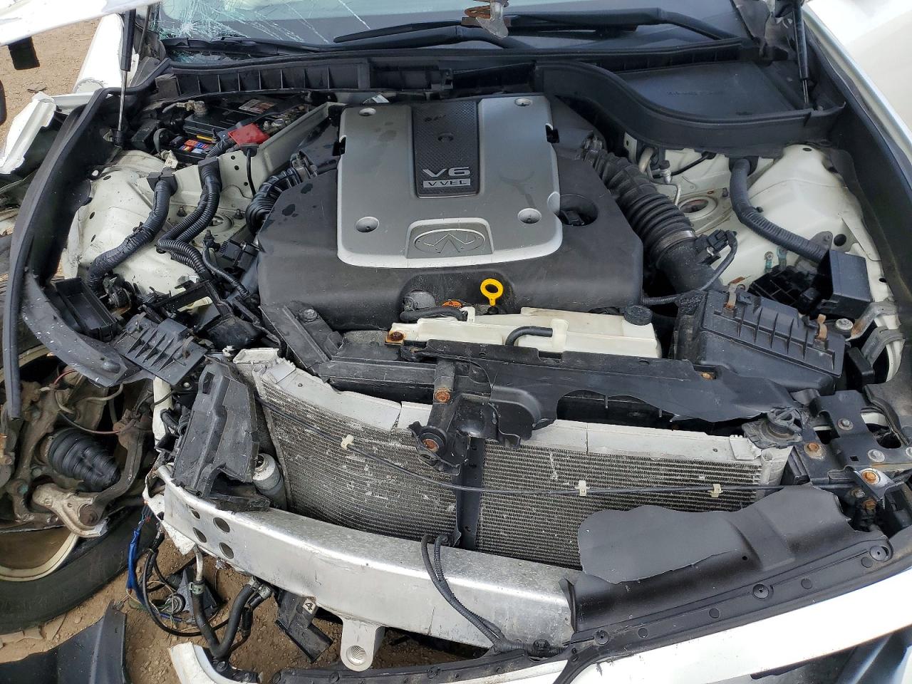 INFINITI G37 SEDAN 2013 — 11
