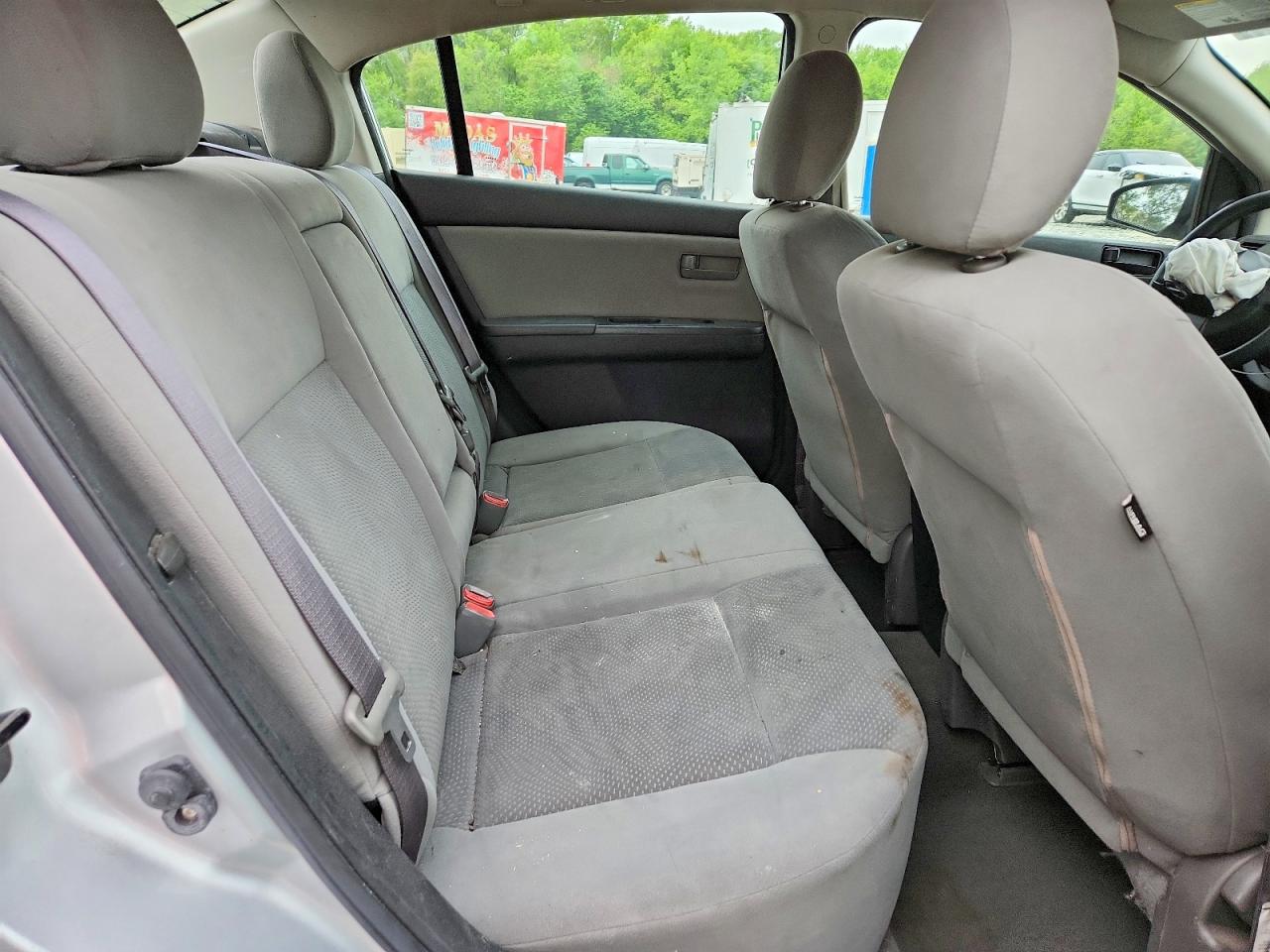 NISSAN SENTRA 2012 — 10