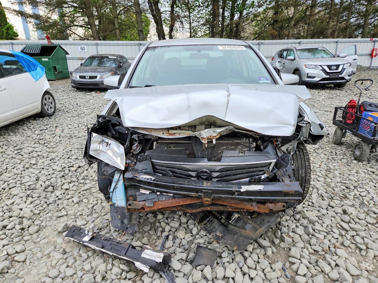 NISSAN SENTRA 2012 — 5