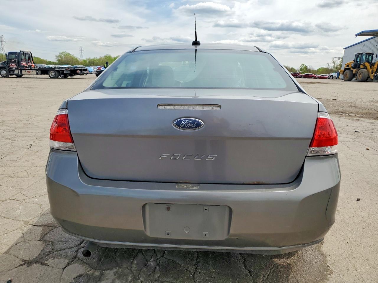 FORD FOCUS 2011 — 6