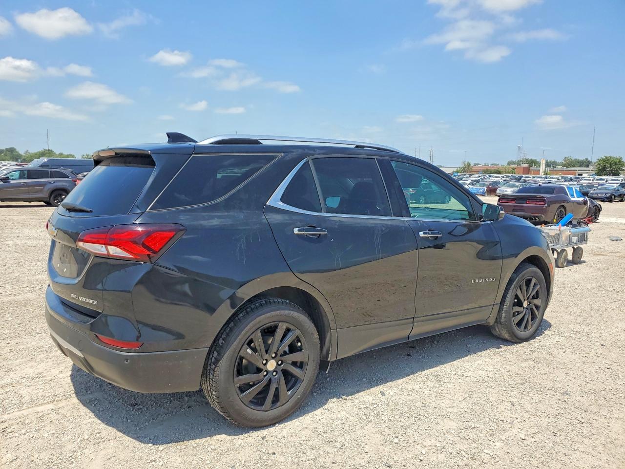 CHEVROLET EQUINOX 2022 — 3