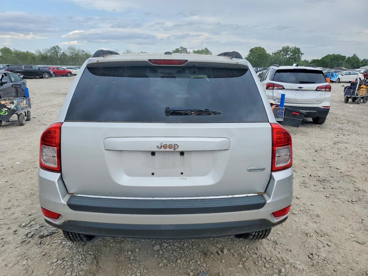 JEEP COMPASS 2011 — 6