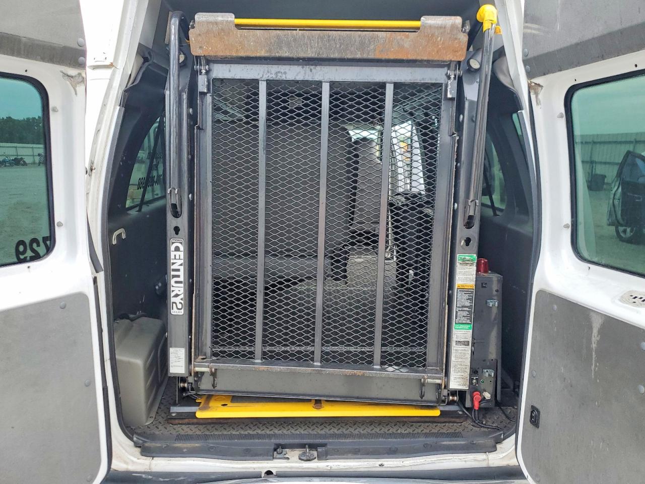 FORD ECONOLINE 2014 — 10