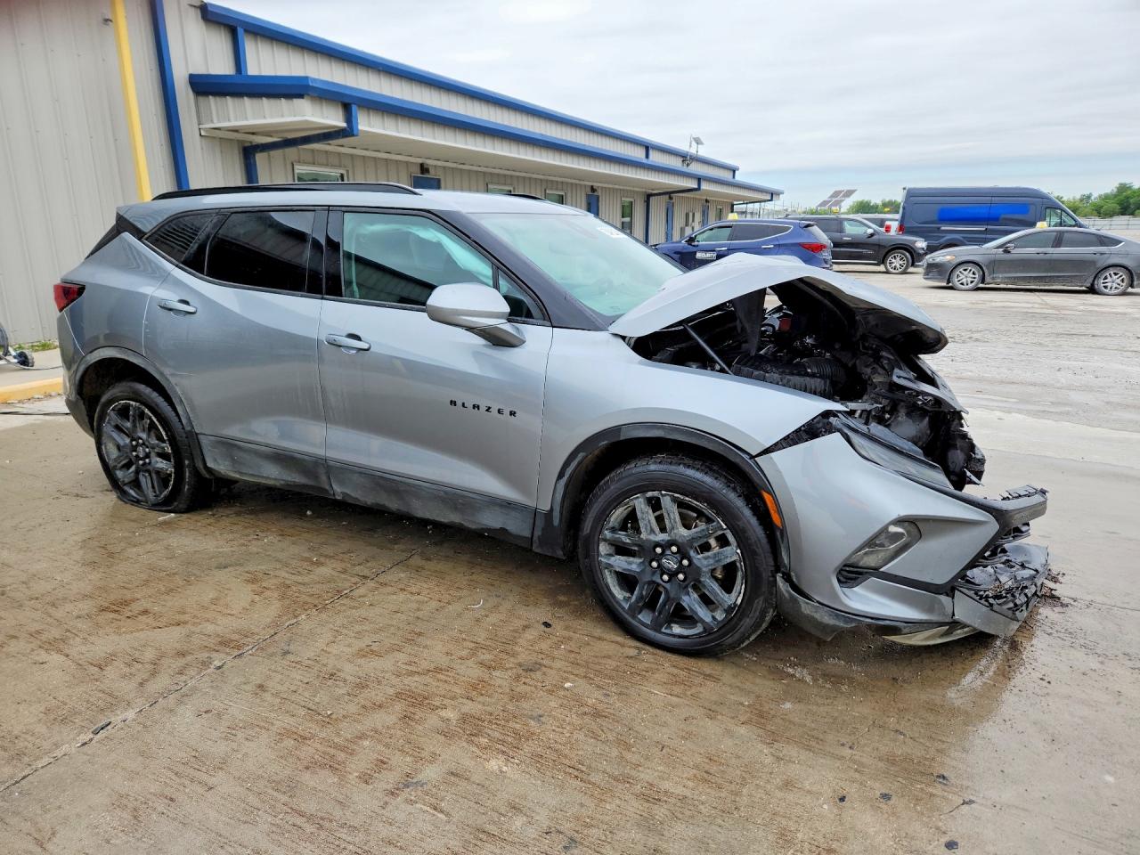 CHEVROLET BLAZER 2023 — 4