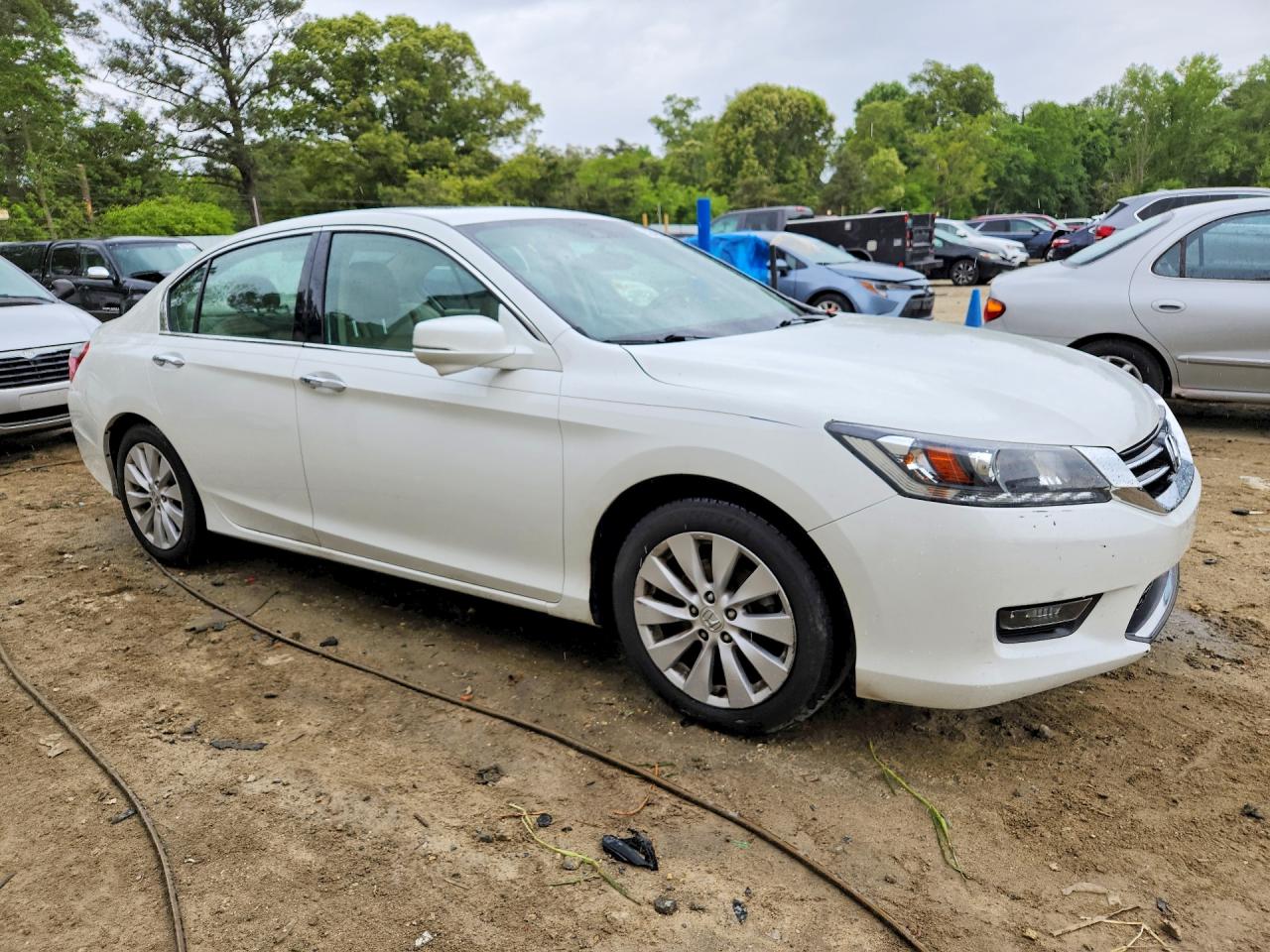 HONDA ACCORD 2015 — 4