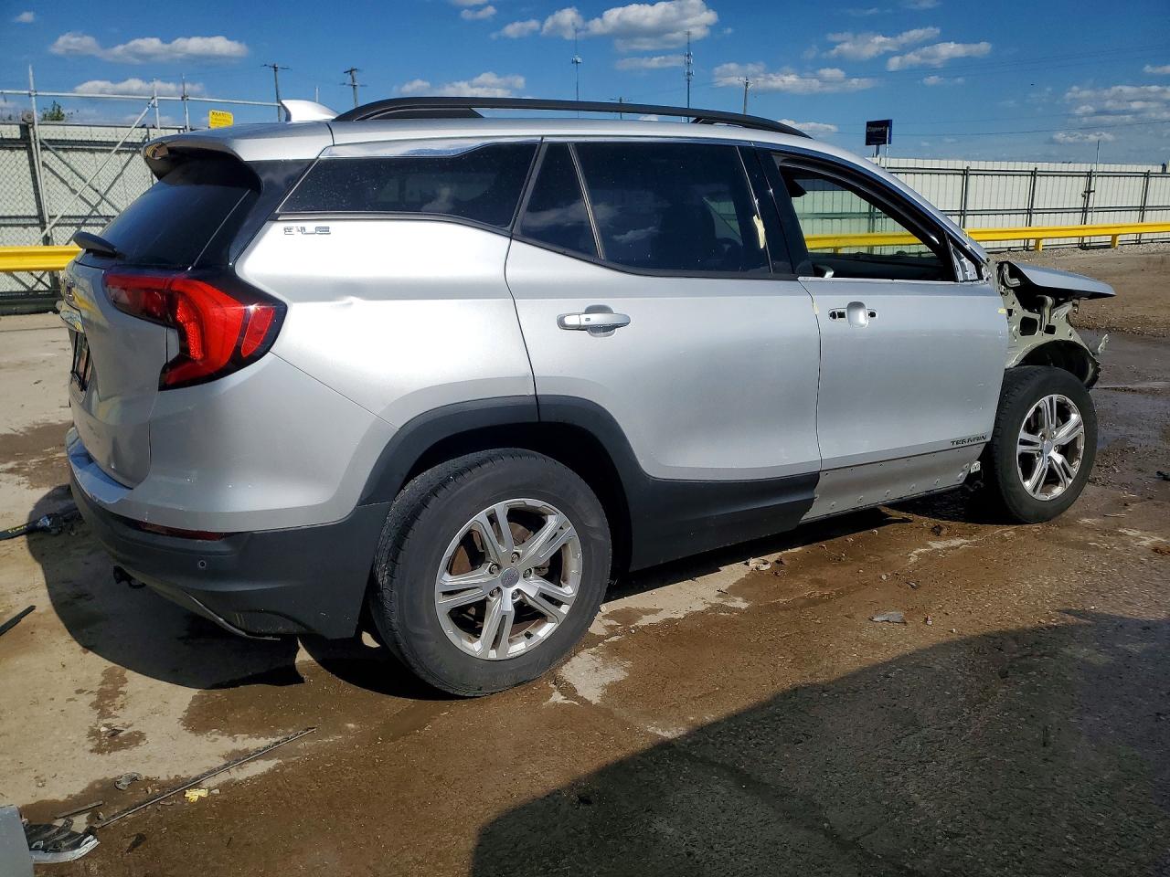 GMC TERRAIN 2019 — 3