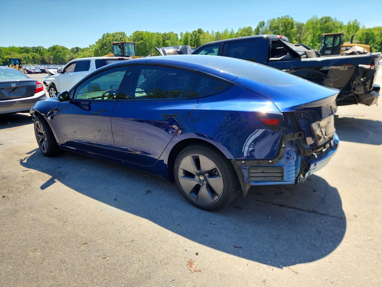 TESLA MODEL 3 2023 — 2