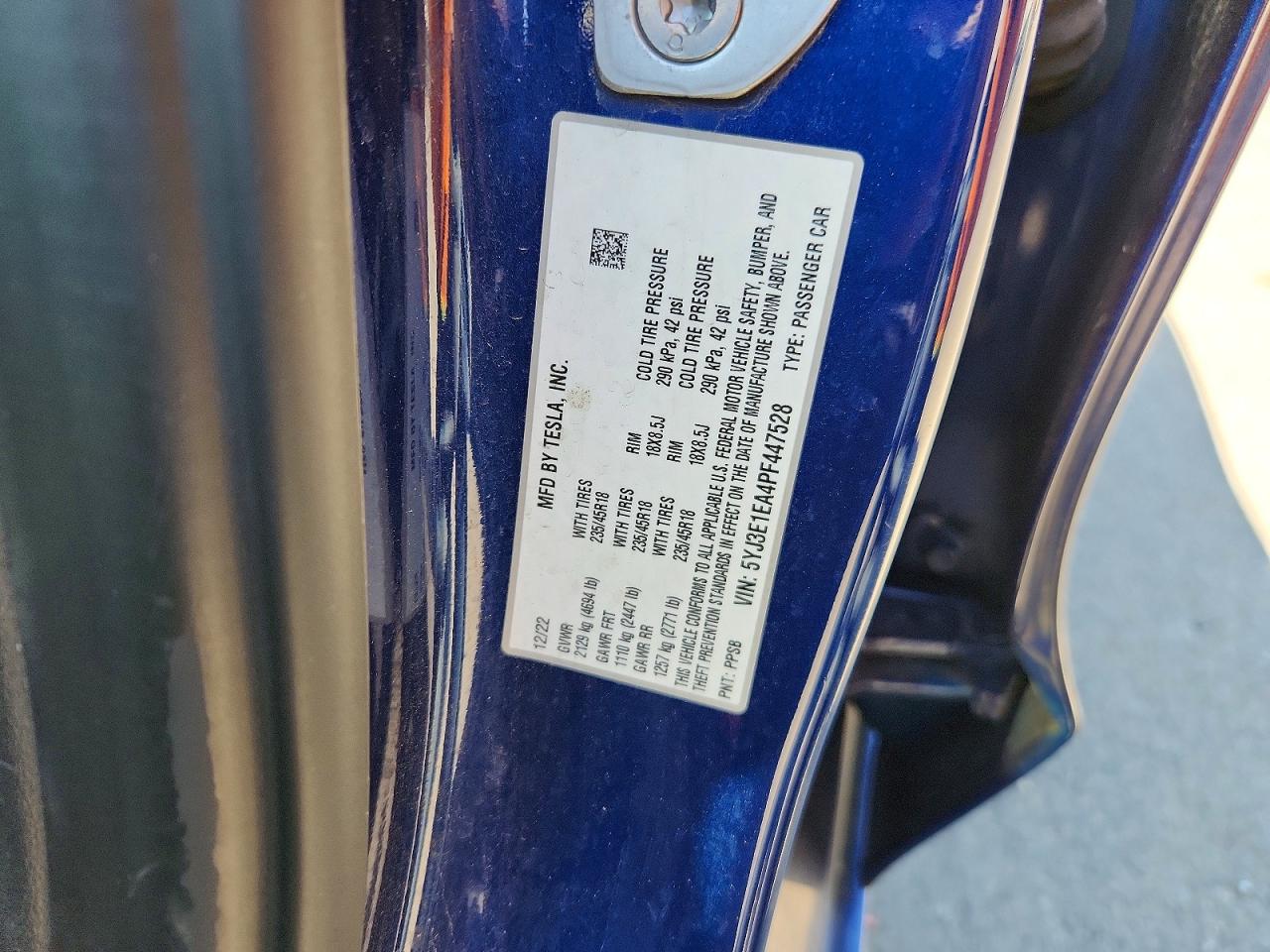 TESLA MODEL 3 2023 — 13