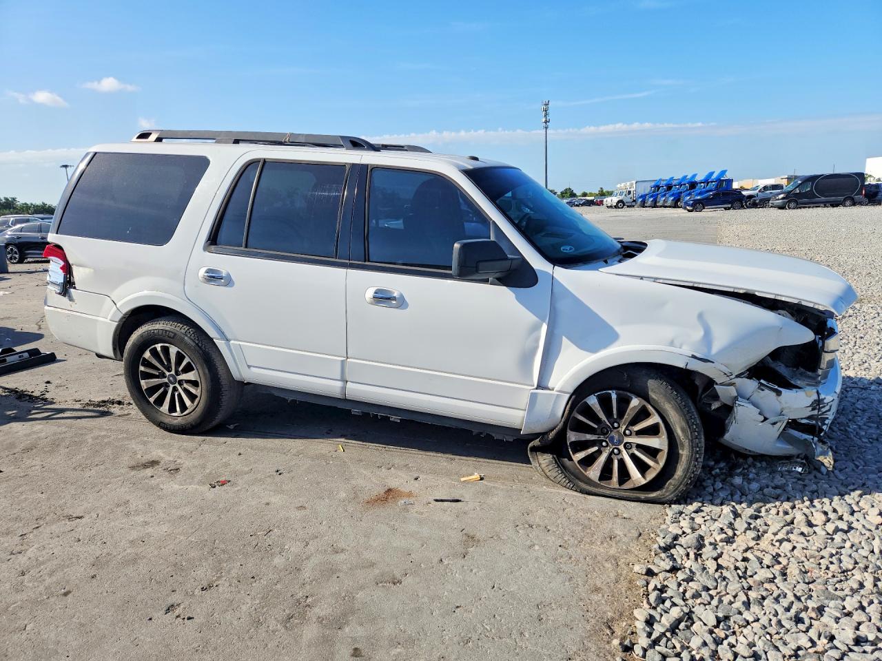 FORD EXPEDITION 2017 — 4