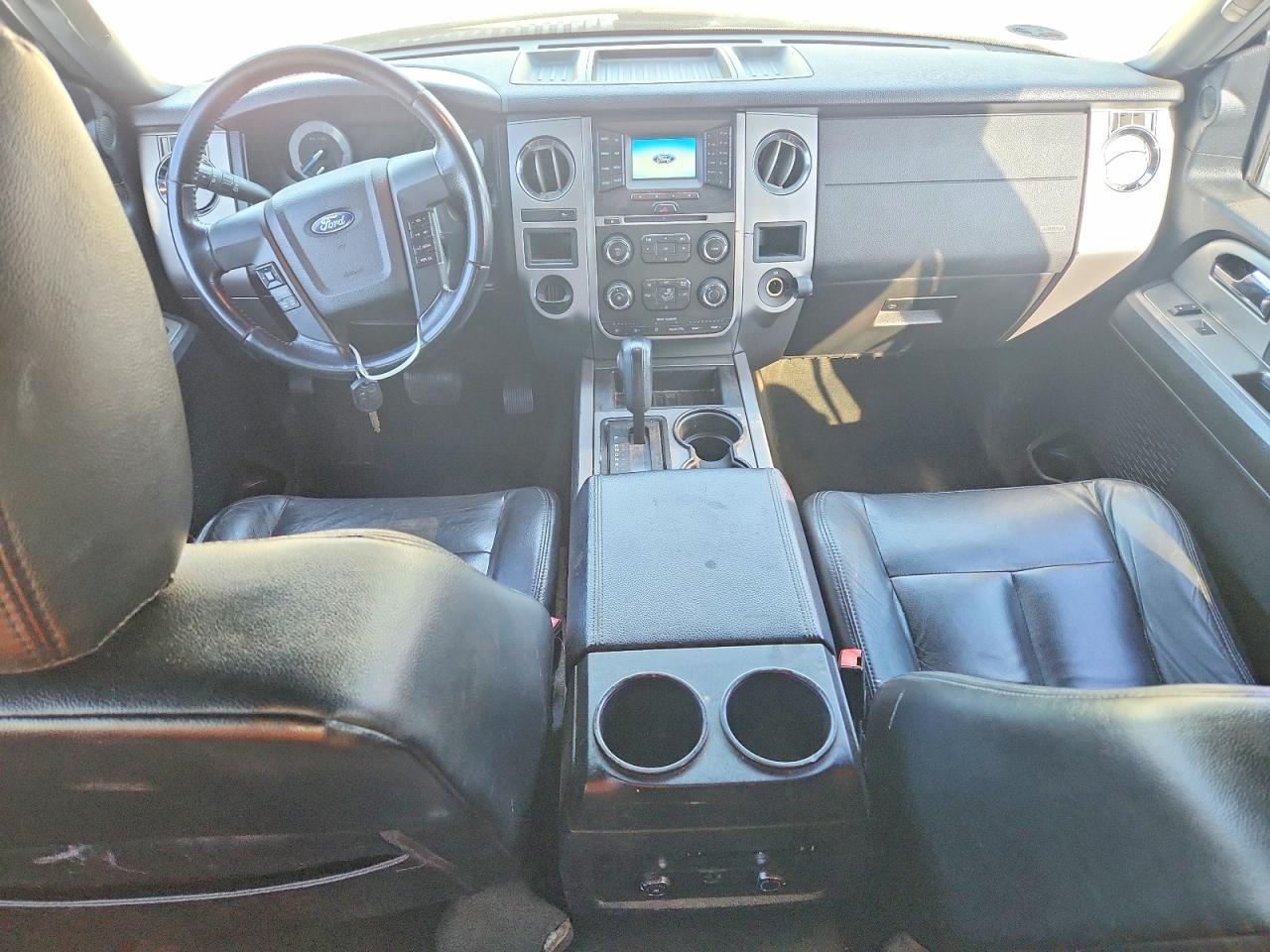 FORD EXPEDITION 2017 — 8