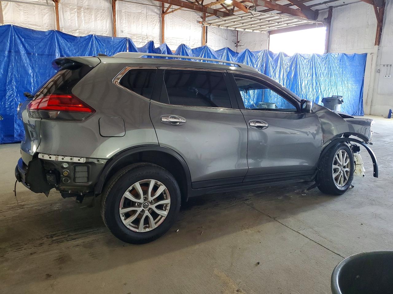 NISSAN ROGUE 2017 — 3
