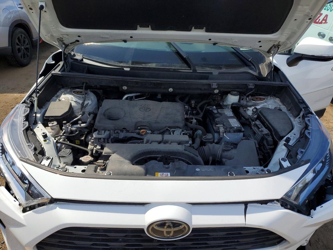 TOYOTA RAV4 2020 — 11