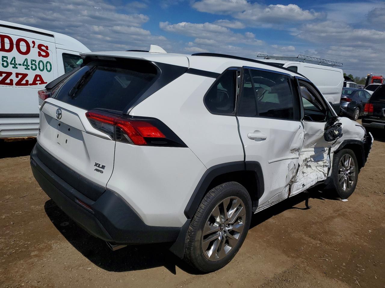 TOYOTA RAV4 2020 — 3