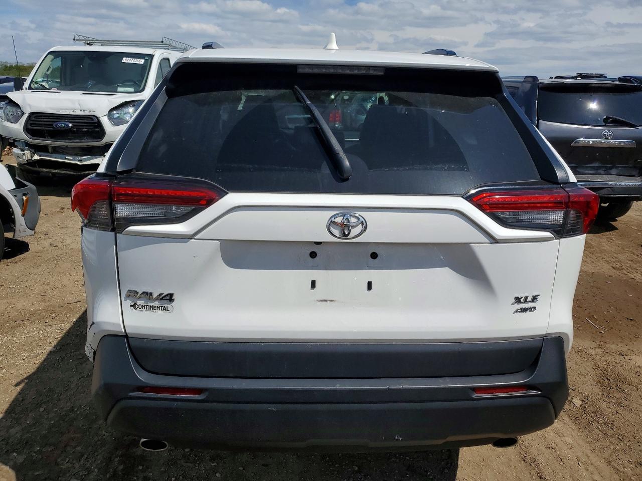 TOYOTA RAV4 2020 — 6