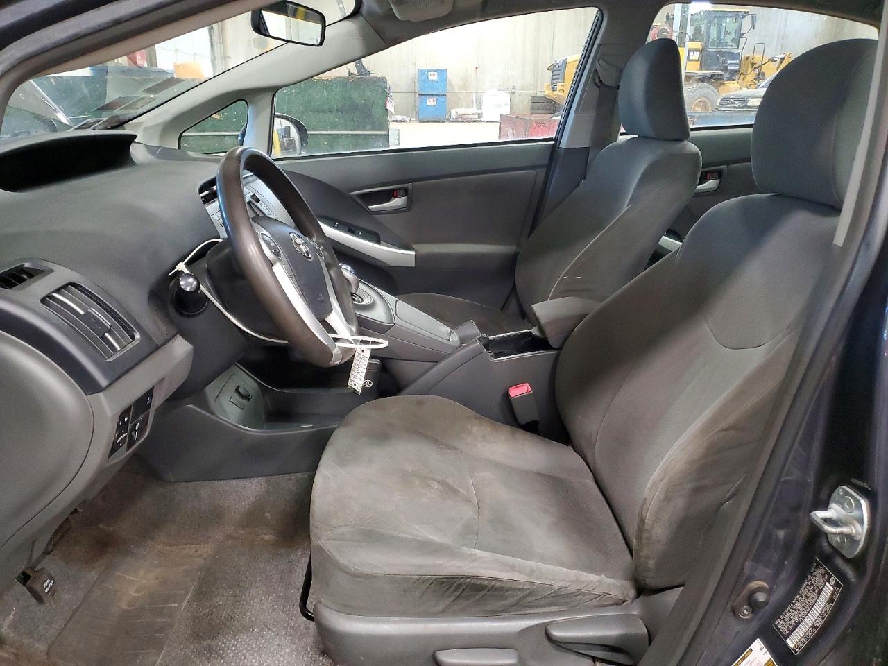 TOYOTA PRIUS 2010 — 7