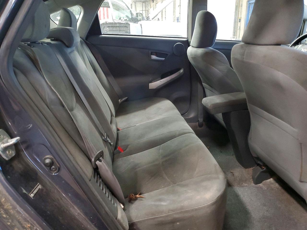 TOYOTA PRIUS 2010 — 10