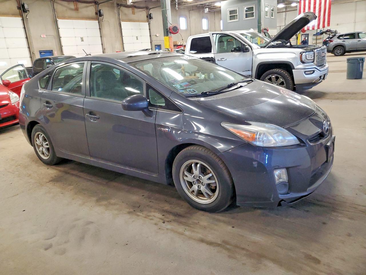 TOYOTA PRIUS 2010 — 4