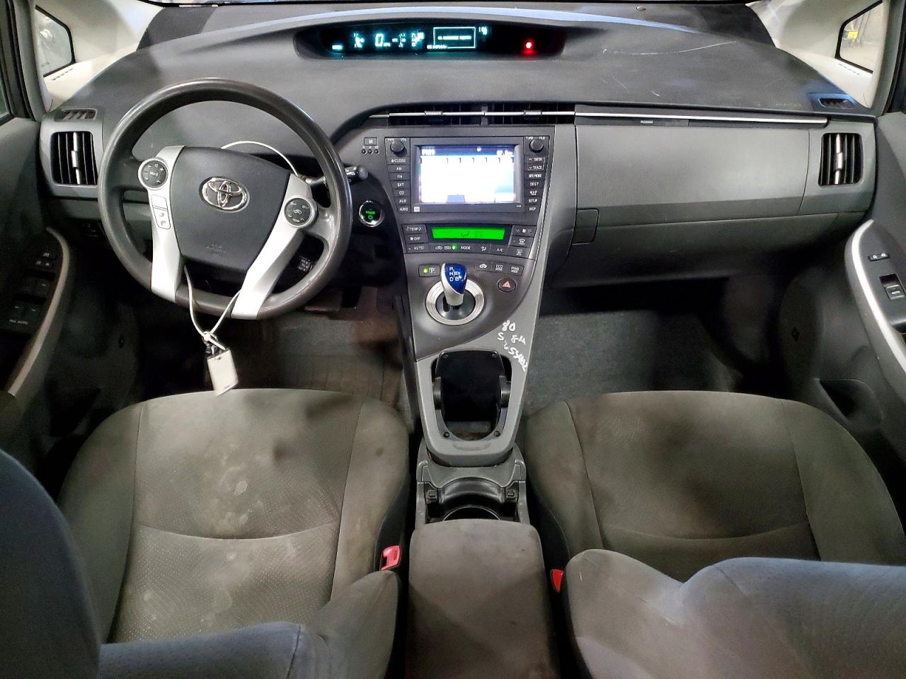 TOYOTA PRIUS 2010 — 8