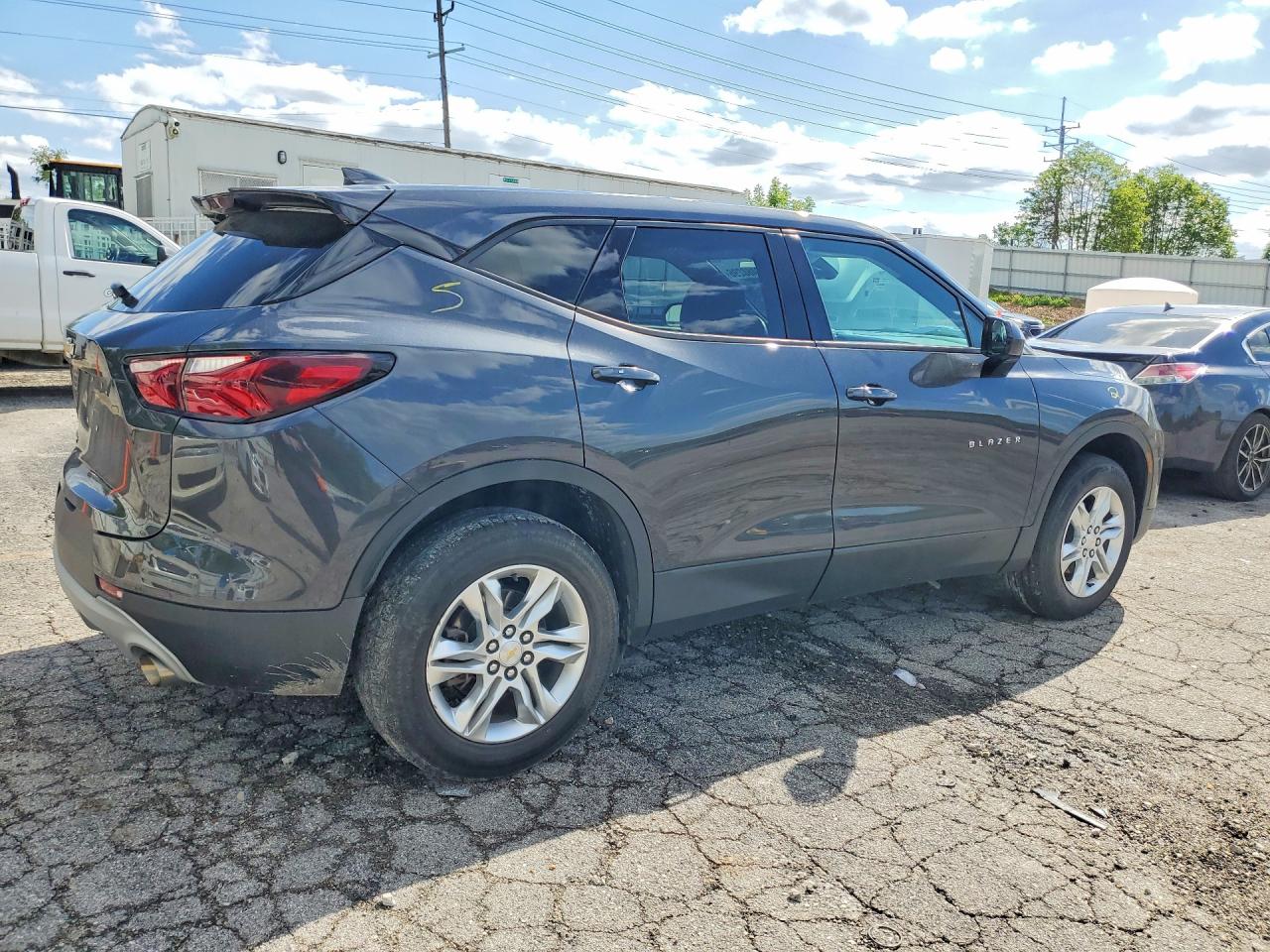 CHEVROLET BLAZER 2021 — 3