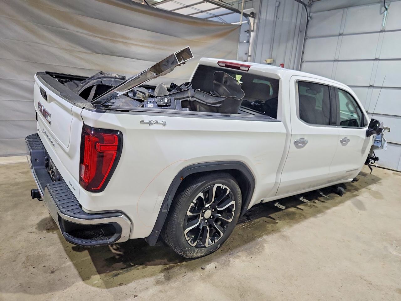 GMC SIERRA 2025 — 3