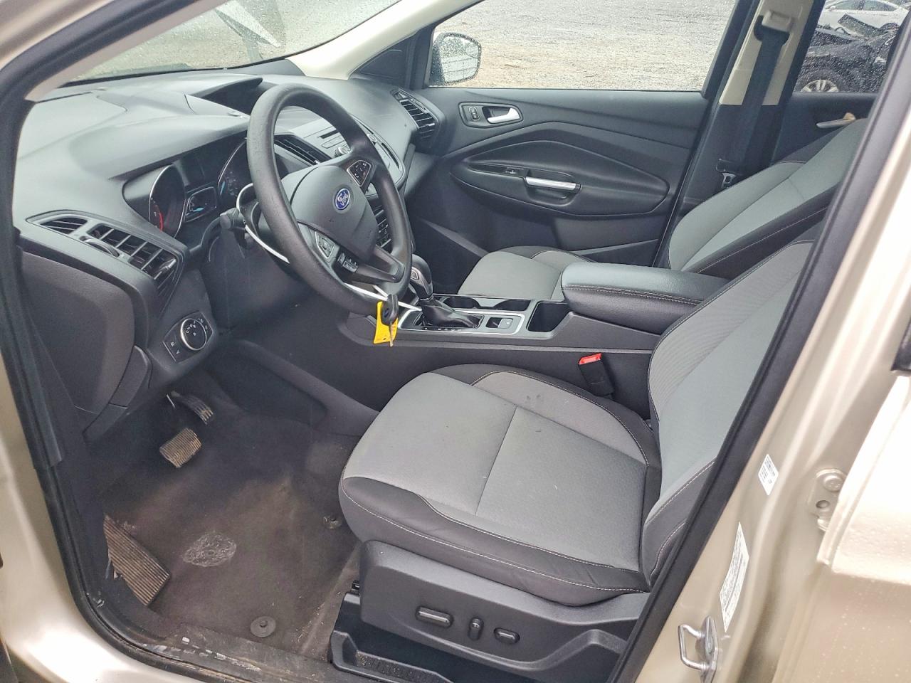 FORD ESCAPE 2018 — 7
