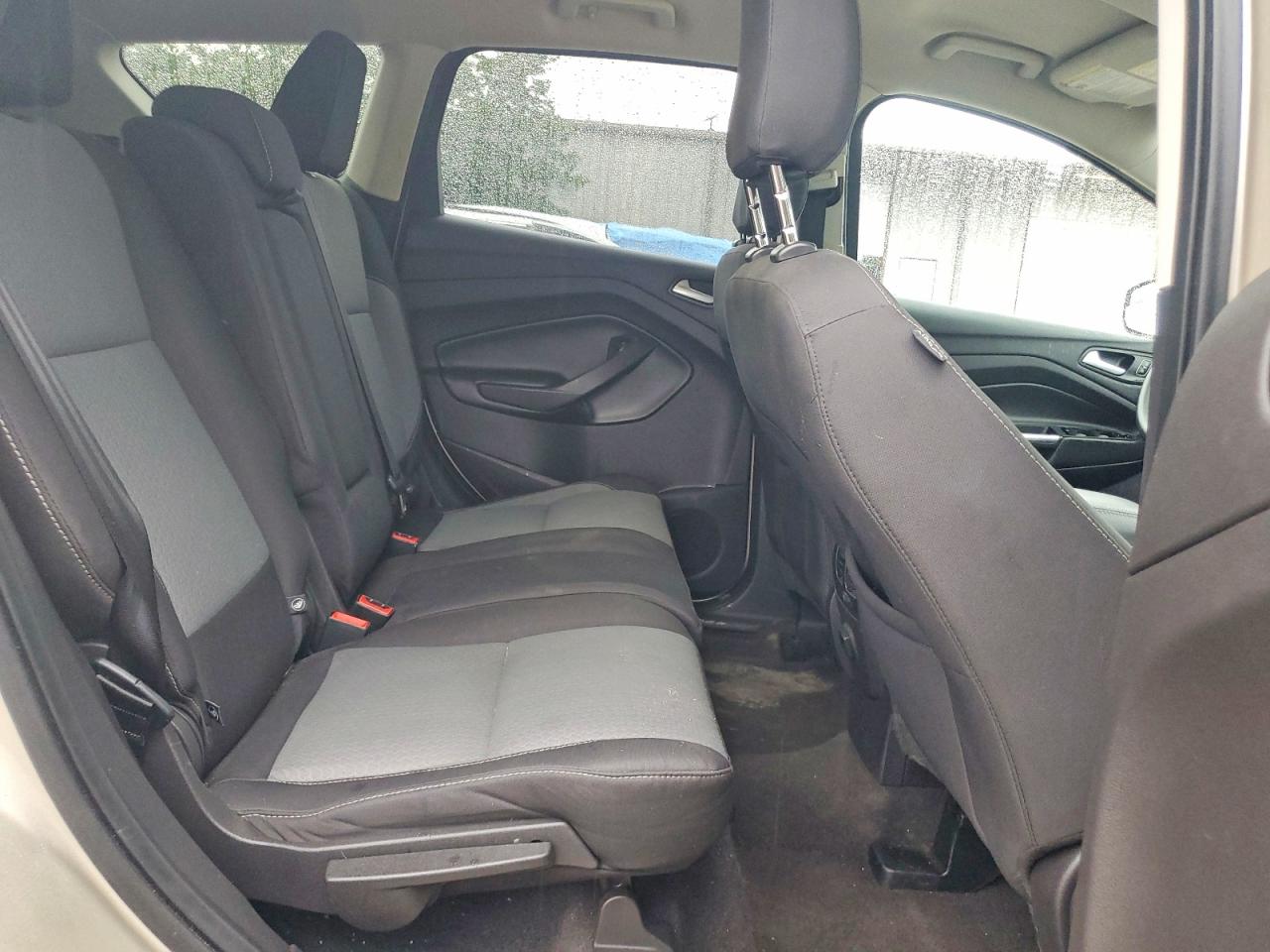 FORD ESCAPE 2018 — 10