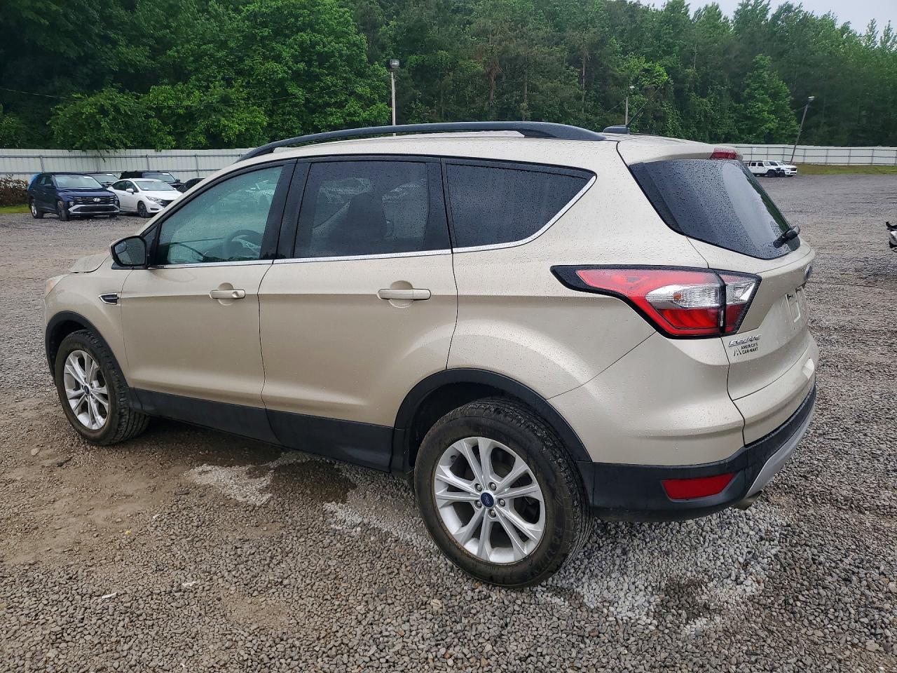 FORD ESCAPE 2018 — 2