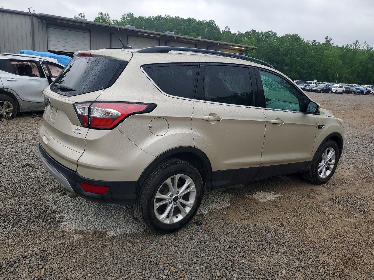 FORD ESCAPE 2018 — 3