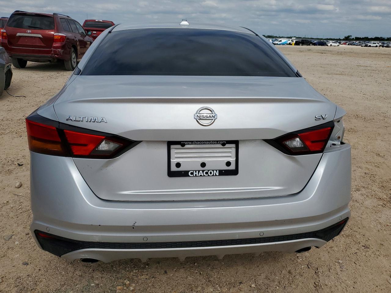 NISSAN ALTIMA 2019 — 6