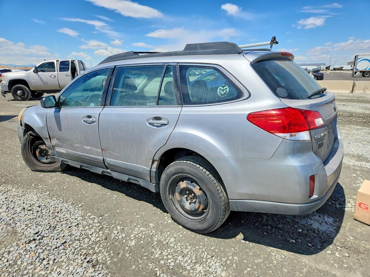 SUBARU OUTBACK 2011 — 2
