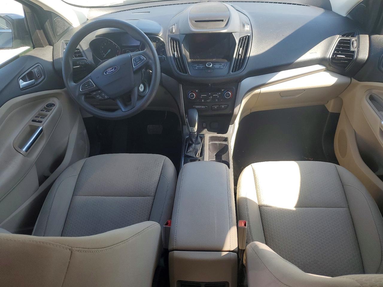 FORD ESCAPE 2018 — 8