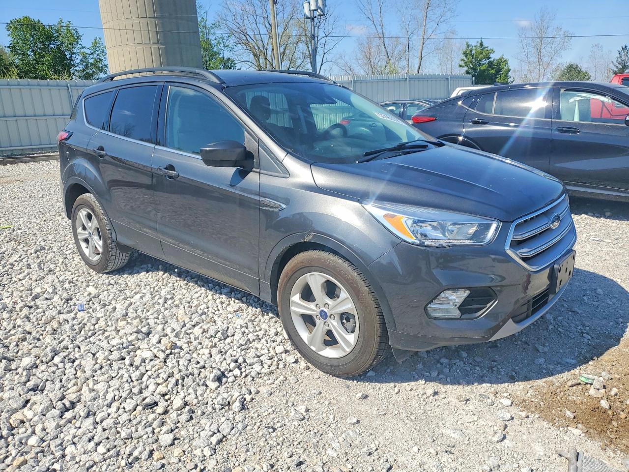 FORD ESCAPE 2018 — 4
