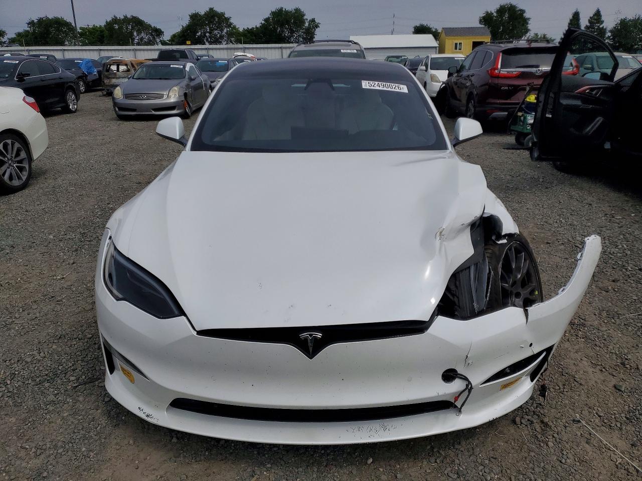 TESLA MODEL S 2022 — 5