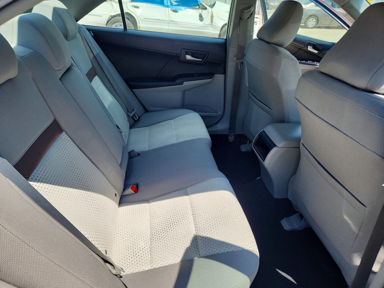 TOYOTA CAMRY 2012 — 10
