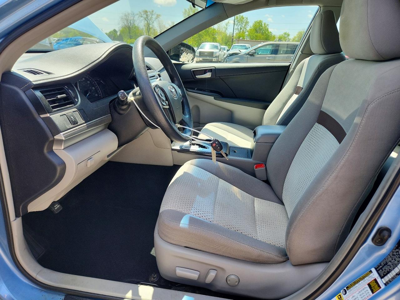 TOYOTA CAMRY 2012 — 7