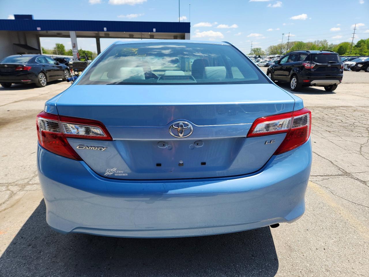 TOYOTA CAMRY 2012 — 6