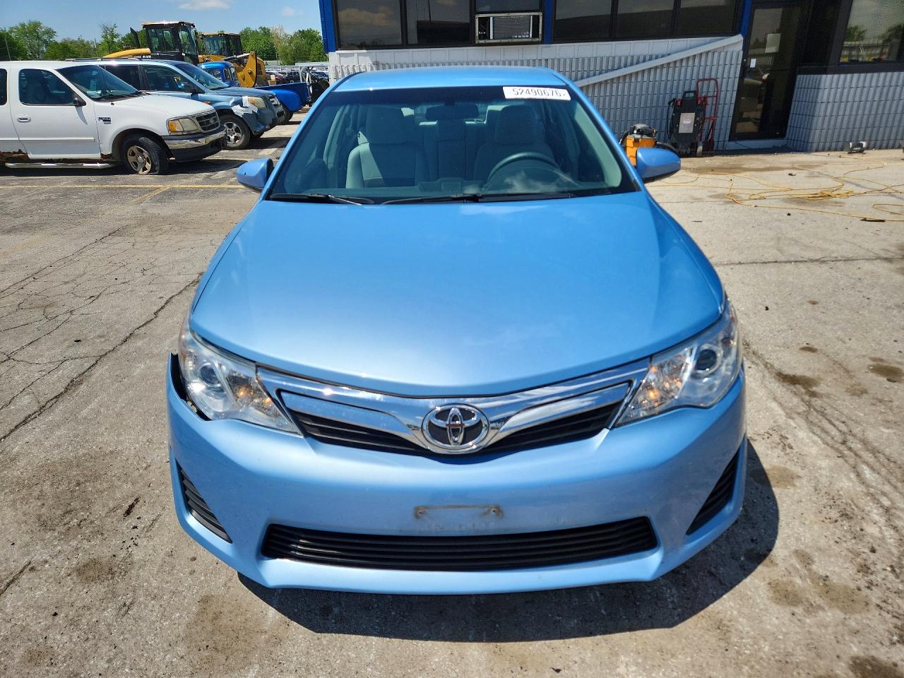 TOYOTA CAMRY 2012 — 5