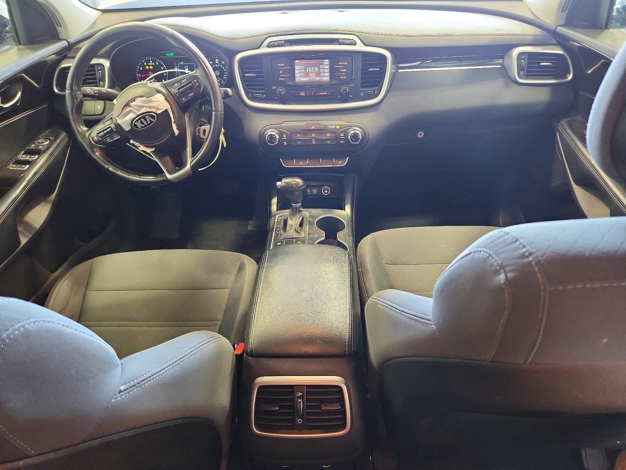 KIA SORENTO 2016 — 8