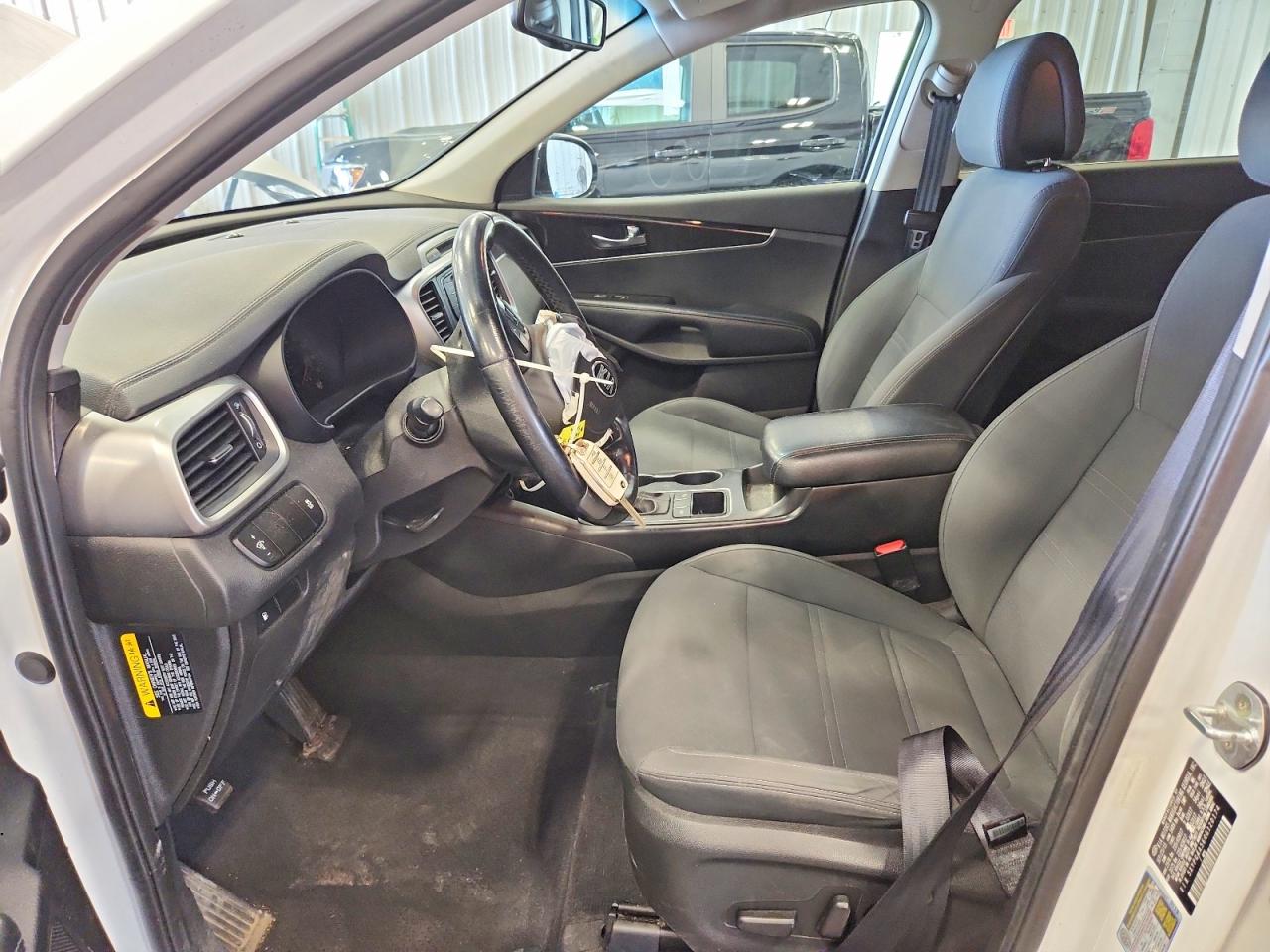 KIA SORENTO 2016 — 7