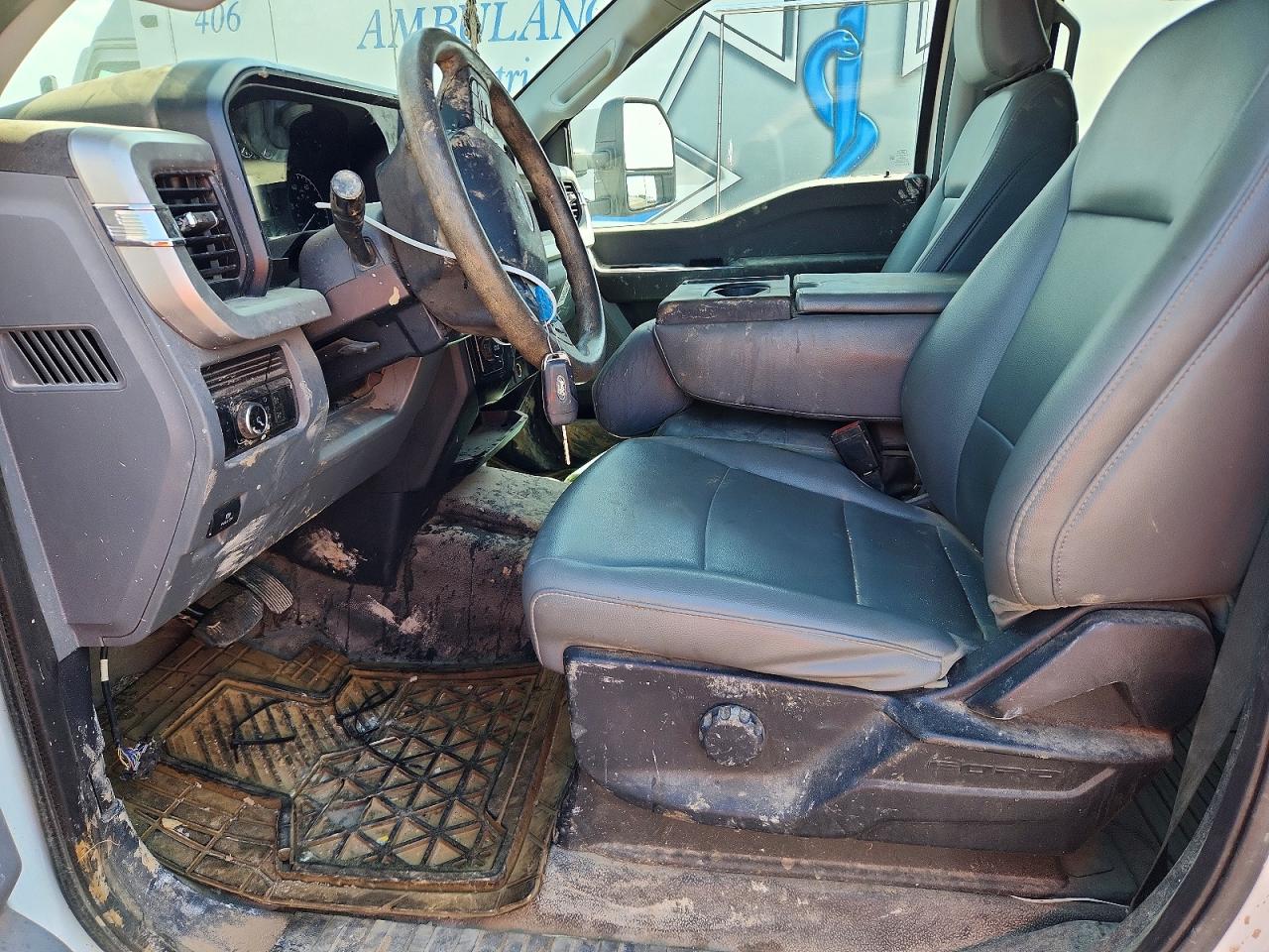 FORD F550 2024 — 7