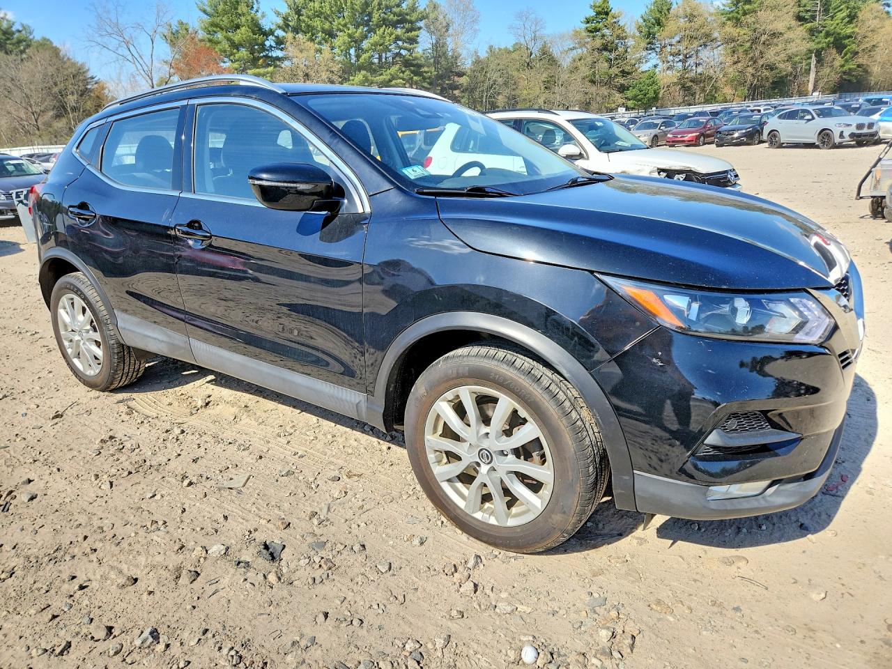 NISSAN ROGUE SPORT 2020 — 4