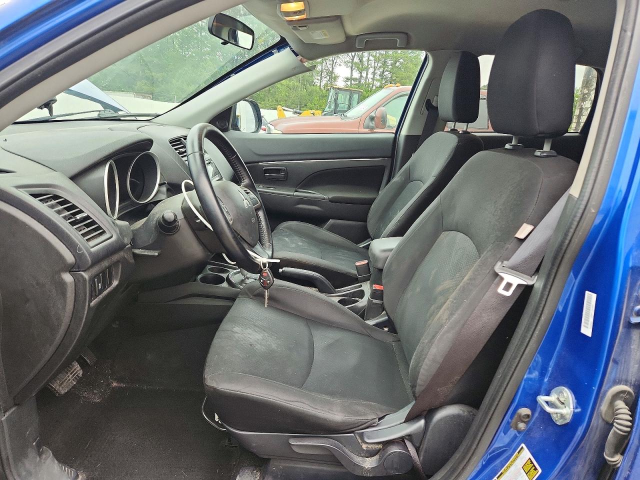 MITSUBISHI OUTLANDER SPORT 2015 — 7